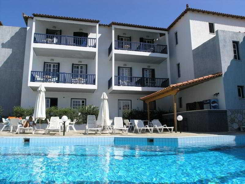 Aperitton Hotel Skopelos Town Exterior photo